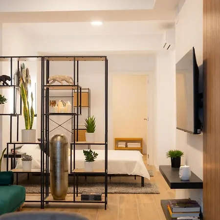 Relax Leones Lejlighed *